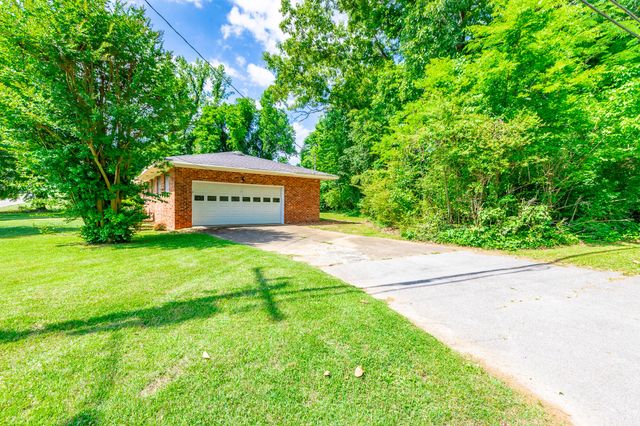 1401 Fred Will Circle, Chattanooga, TN 37411