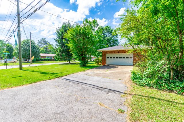 1401 Fred Will Circle, Chattanooga, TN 37411
