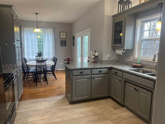 218 Brittany Rd, Gaffney, SC 29341