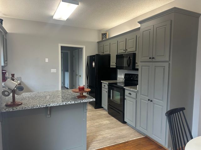 218 Brittany Rd, Gaffney, SC 29341