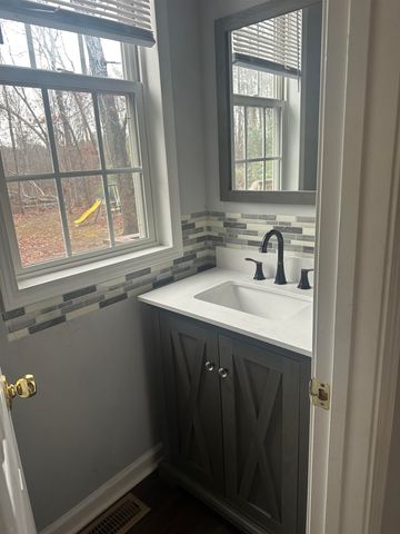 218 Brittany Rd, Gaffney, SC 29341