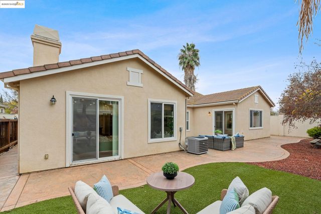 1839 Elizabeth Way, Brentwood, CA 94513