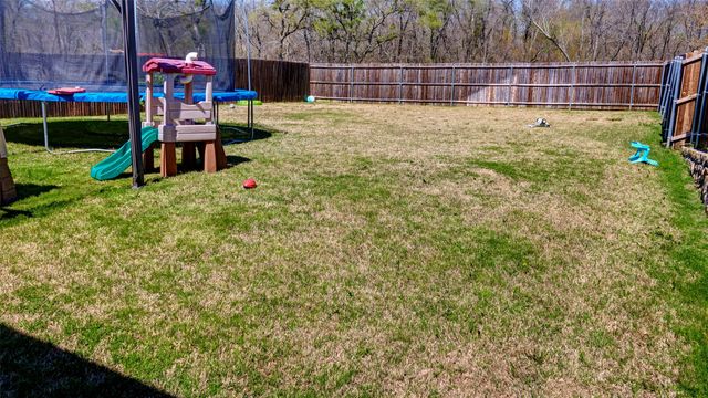 741 Windsor Court, Lavon, TX 75166