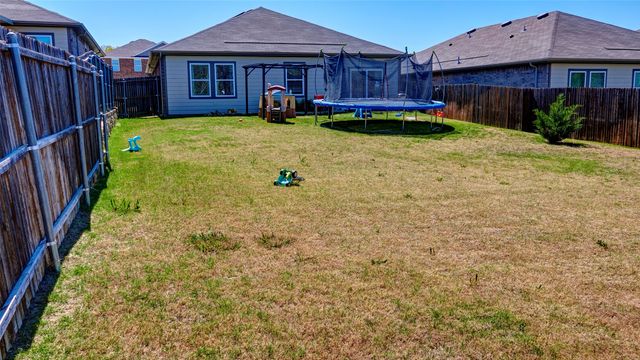 741 Windsor Court, Lavon, TX 75166