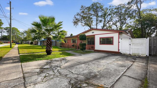 5670 FARGO Drive N, Jacksonville, FL 32207