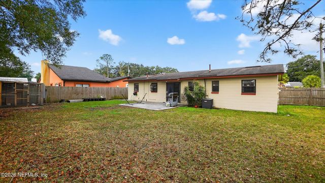 5670 FARGO Drive N, Jacksonville, FL 32207