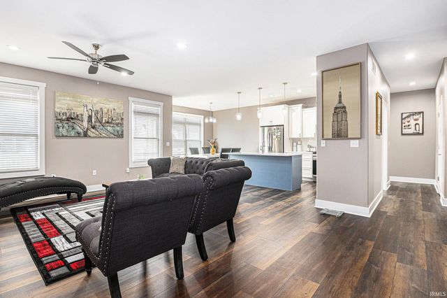 1725 Stoneham Drive, Mishawaka, IN 46544