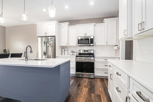 1725 Stoneham Drive, Mishawaka, IN 46544