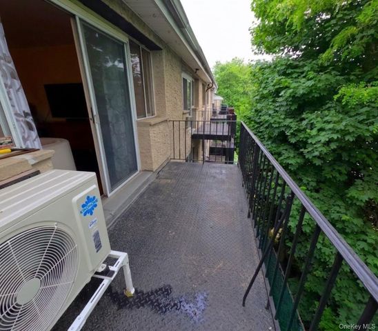 67 Lorraine Terrace 316, Mount Vernon, NY 10553
