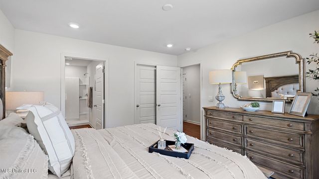 5023 Fox Glen Drive, Jackson, MS 39212