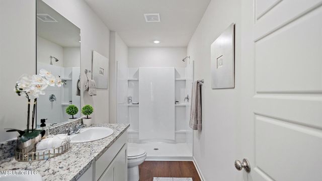 5023 Fox Glen Drive, Jackson, MS 39212