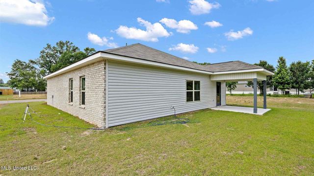 5023 Fox Glen Drive, Jackson, MS 39212