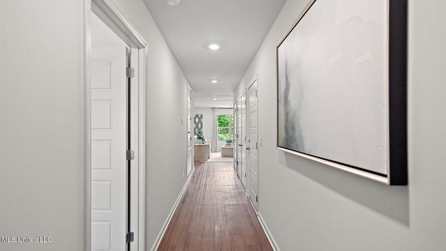 5023 Fox Glen Drive, Jackson, MS 39212