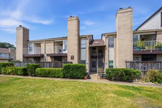 2011 Spenwick Drive 717, Houston, TX 77055