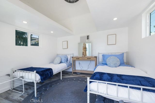 3754 56 Tennyson Street, San Diego, CA 92107