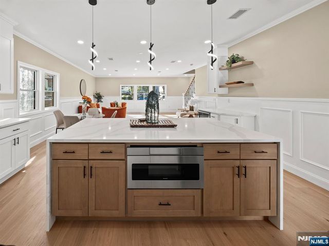 432 Jefferson Street, Carlstadt, NJ 07072