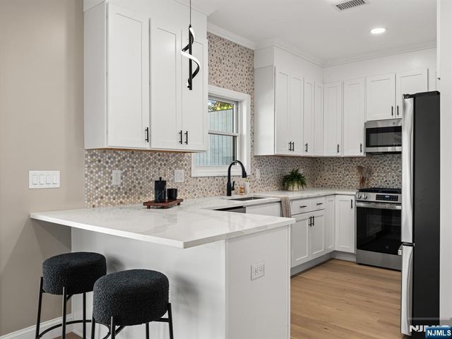 432 Jefferson Street, Carlstadt, NJ 07072