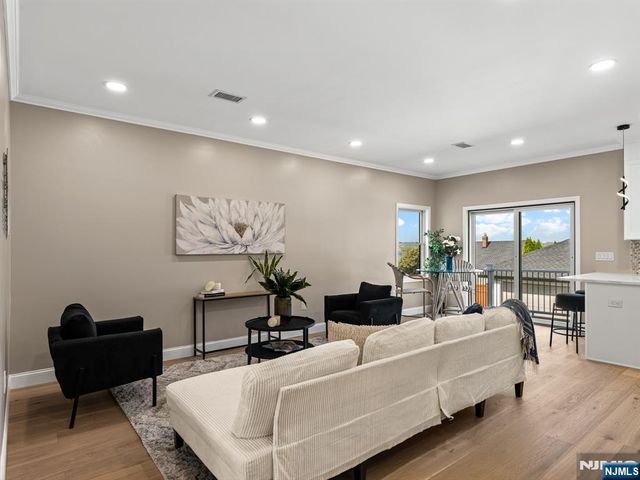 432 Jefferson Street, Carlstadt, NJ 07072