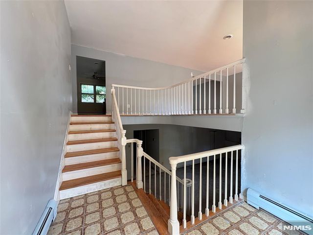 870 Ridgewood Avenue, Oradell, NJ 07649