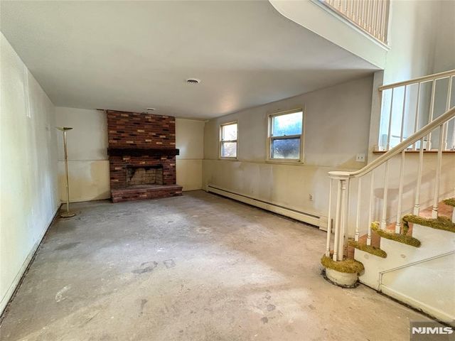 870 Ridgewood Avenue, Oradell, NJ 07649
