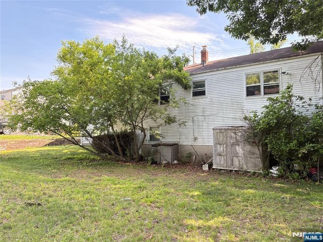 870 Ridgewood Avenue, Oradell, NJ 07649
