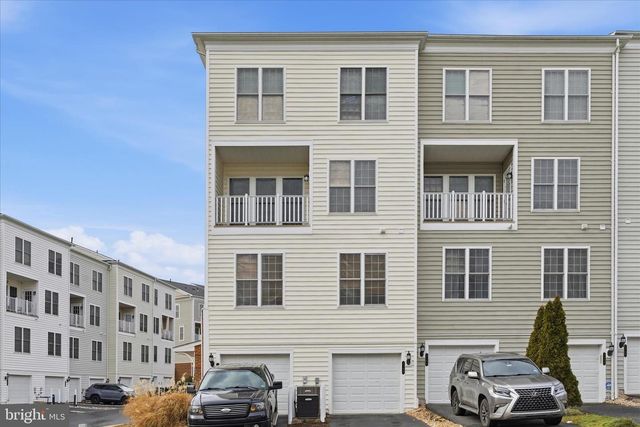 2102 CARTHAGE WAY, Woodbridge, VA 22191