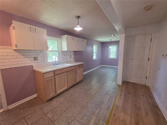 1112 Leslie Street, Independence, MO 64050