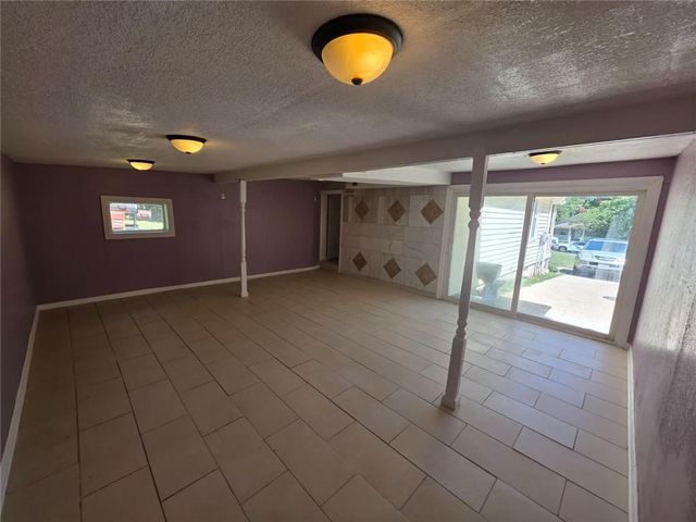 1112 Leslie Street, Independence, MO 64050