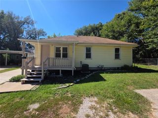 1112 Leslie Street, Independence, MO 64050