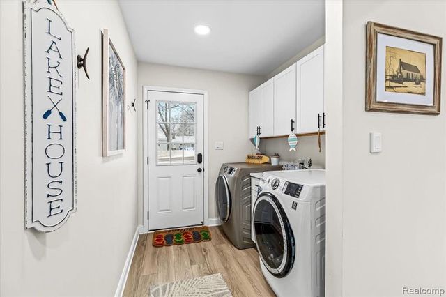 9115 Gale Road, White Lake, MI 48386