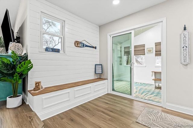 9115 Gale Road, White Lake, MI 48386