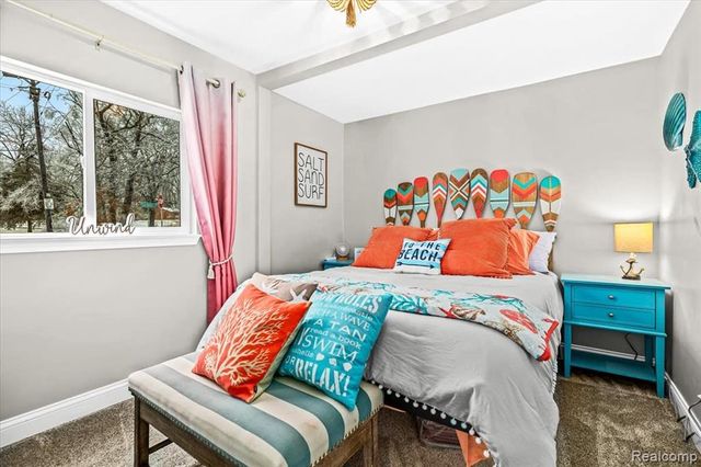 9115 Gale Road, White Lake, MI 48386