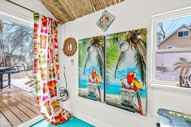 9115 Gale Road, White Lake, MI 48386