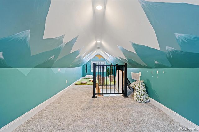 9115 Gale Road, White Lake, MI 48386