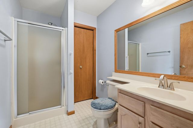 1905 Creekside Court, Valparaiso, IN 46383