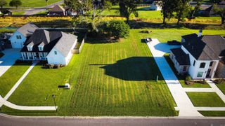 2218 Silverstone Ave, Port Allen, LA 70767