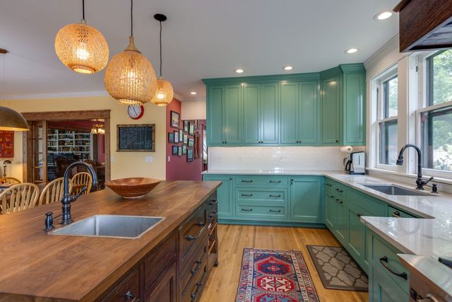 1715 Cedar Ln, Nashville, TN 37212