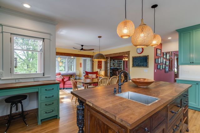 1715 Cedar Ln, Nashville, TN 37212