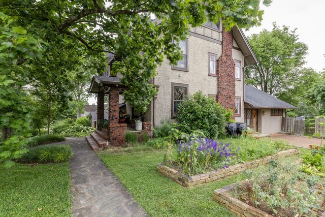 1715 Cedar Ln, Nashville, TN 37212