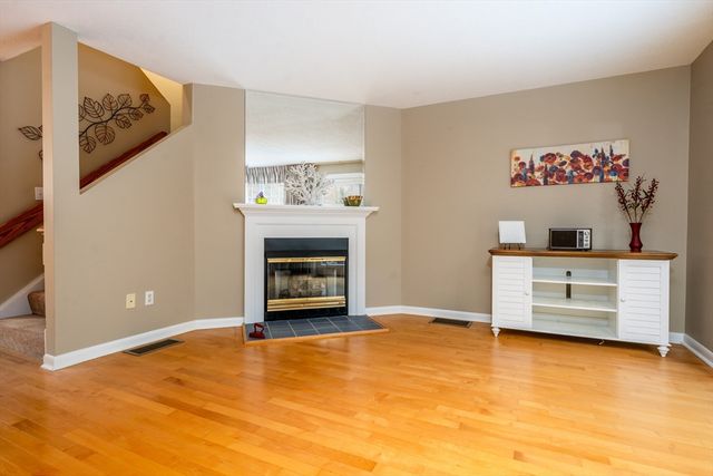 121 S Shellback Way 121, Mashpee, MA 02649