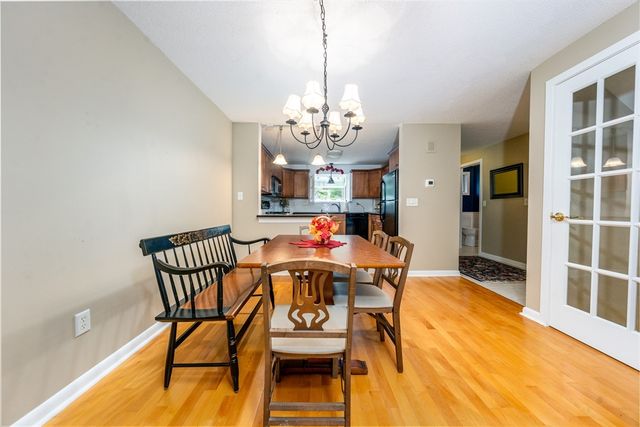 121 S Shellback Way 121, Mashpee, MA 02649