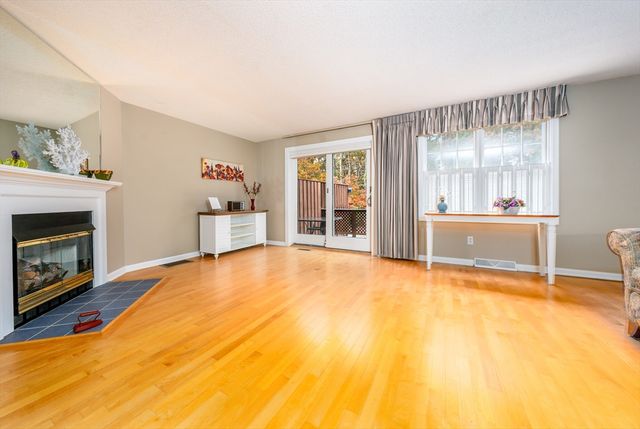 121 S Shellback Way 121, Mashpee, MA 02649