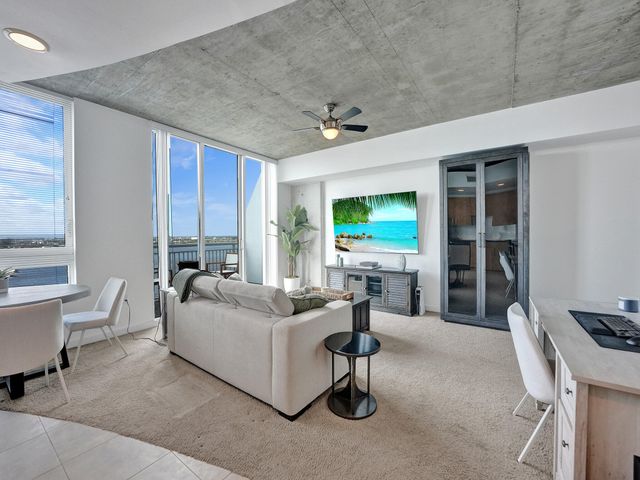 300 S Australian Avenue 1009, West Palm Beach, FL 33401