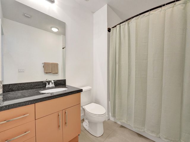 300 S Australian Avenue 1009, West Palm Beach, FL 33401