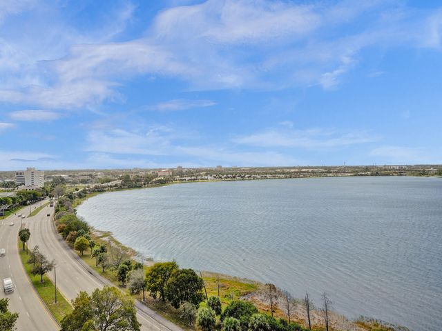 300 S Australian Avenue 1009, West Palm Beach, FL 33401