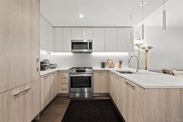 131-05 40 Road 11M, Flushing, NY 11354