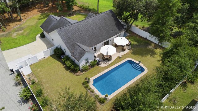 35 Georgeanna Ct., Pawleys Island, SC 29585