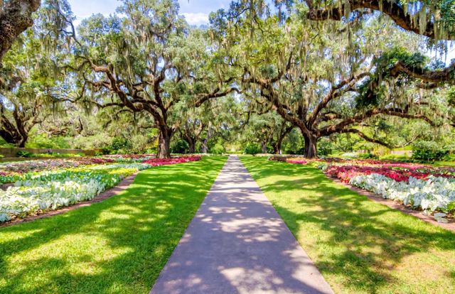 35 Georgeanna Ct., Pawleys Island, SC 29585