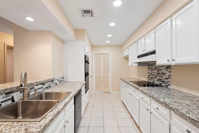 14215 Lost Meadow Lane, Houston, TX 77079