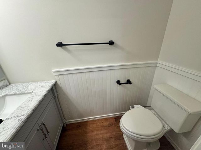 14024 ADOLPHUS DR, Centreville, VA 20121